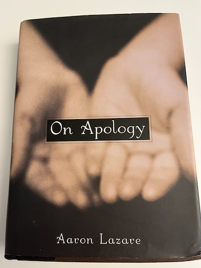 Cover of On Apology by Aaron Lazare
